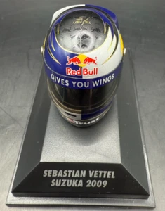 Casco Minichamps Redbull Arai Suzuka 2009 - Sebastian Vettel scala 1/8 - Foto 1 di 6