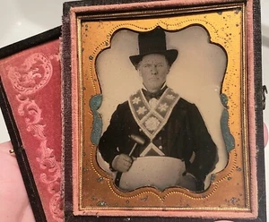 Odd Fellows mit Hammer Ambrotype Foto 1850er Jahre keine Daguerreotypie - Bild 1 von 1