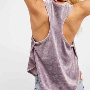 Neu mit Etikett Intimate Free People lila Frenchie Velours Samt Tanktop Damen Small - Bild 1 von 5
