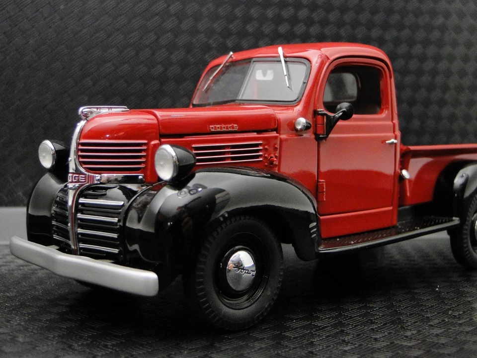 Camioneta pickup Dodge Chrysler Plymouth Ram modelo de metal construido promoción clásica  Foto 1 de 4