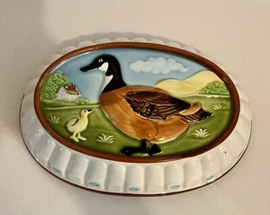 Vintage Oval Ceramic Wall Hanger /Jello Mold Raised Duck Hand Painted Japan - Picture 1 of 7