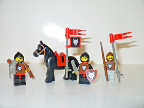 LEGO Castle Wolfpack tower 6075 minifigures raiding warrior shield bow RPG D&D