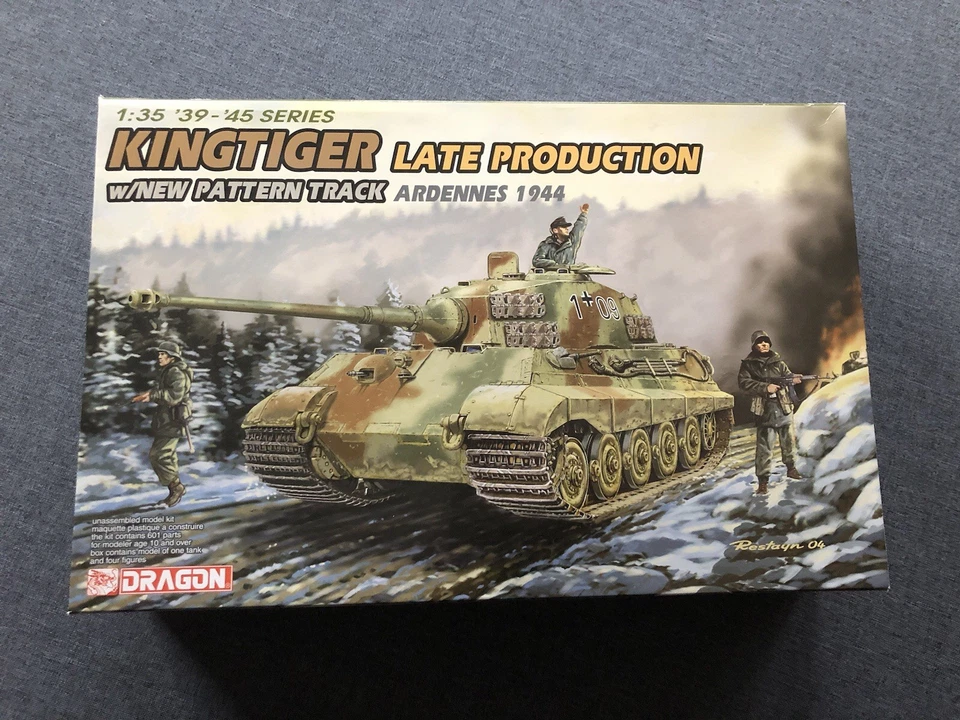 Dragon  King Tiger Late Production Ardennes 1944 Nr. 6232 Maßstab 1:35 - Bild 1 von 3