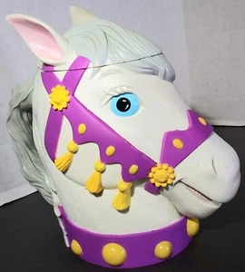 2003 Ringling Brothers Barnum & Bailey Circus Horse Head Plastic Cup Flip Lid - Picture 1 of 12