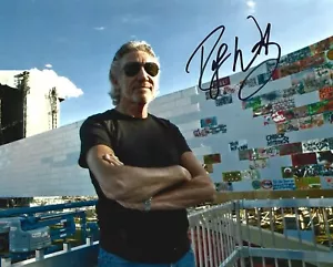 ROCK LEGEND ROGER WATERS FIRMATO 8X10 ROSA FLOYD DARKSIDE OF MOON THE WALL MOTHER - Foto 1 di 1