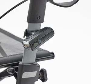 Rollator Beleuchtung mit Rücklicht LED Lampe mit Halterung Rollstuhl Gehstock - Bild 1 von 3