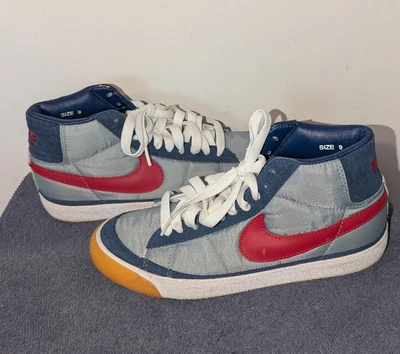 Vintage 2003 Nike Womens Blazer Mid Greystone Varsity Red Navy Size 9 306499-061 - Image 1 of 4