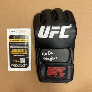 Curtis Blaydes Hand Signed UFC Glove Autographed JSA COA (CH58500) - Picture 1 of 2