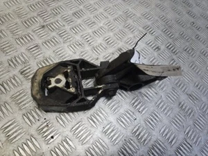 FORD FOCUS MK3 5DR 2010-2020 1.6 GEARBOX MOUNT - LOWER - Picture 1 of 10