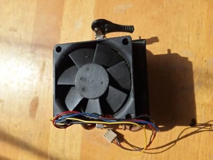 Official AMD Heatsink Wraith-Style - Cooler for Socket AM3/AM3+/AM4 Compatible - Bild 1 von 4