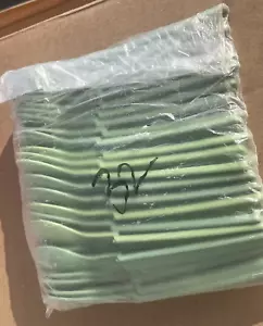 Tupperware 10 cucharas colgantes 5,5" juego tonos de verde 32 disponibles. Combino envío$ - Imagen 1 de 2