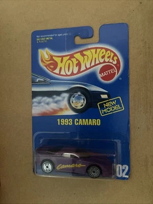 HOT WHEELS 1993 CAMARO PINK NEW MODEL LONG CARD 1992 - Image 1 of 2