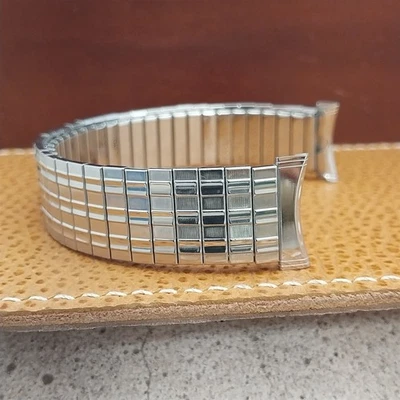 Bulova Stainless Steel 16mm 18mm 19mm Expansion nos 1970s Vintage Watch Band - Image 1 of 4