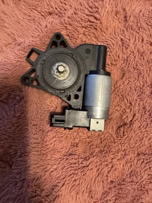 2009-2013 Mazda CX-9 CX9 Front Right Side Door Power Window Motor - Image 1 of 4