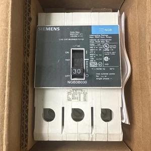 Siemens NGB3B030 3 Pole, 30 A, 480V Circuit Breaker with Thermal - Magnetic Trip - Picture 1 of 4