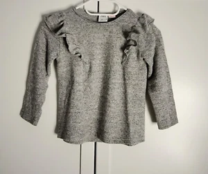 Zara dünner Pullover, Gr.110, hellgrau weiß Meliert , Volant, weicher Stoff, Top - Bild 1 von 3