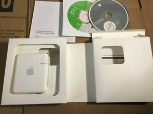 Apple airport express 802.11 in original box near mint cd's manual original box - Picture 1 of 6