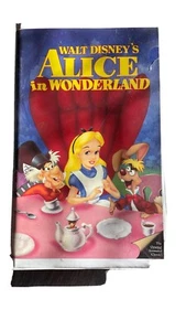 Walt Disney Alice in Wonderland VHS Black Diamond Classics. 1993 - Picture 1 of 11