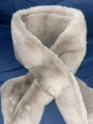 BUFANDA CHICO’S, NUEVA CON ETIQUETAS, TALLA ÚNICA  Foto 1 de 4