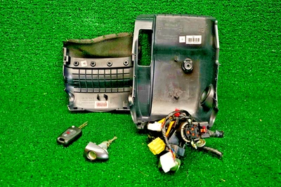 KIA RIO 2012-2017 INTERRUPTOR DE ENCENDIDO Y CILINDRO DE BLOQUEO DE PUERTA CON LLAVERO FABRICANTE DE EQUIPOS ORIGINALES USADO Foto 1 de 4