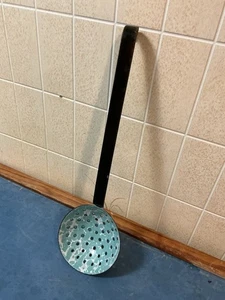 RARO MESTOLO SKIMMER AGATA BAMBINO BLU GRANITO SMALTO ANTICO UNICO!! - Foto 1 di 14