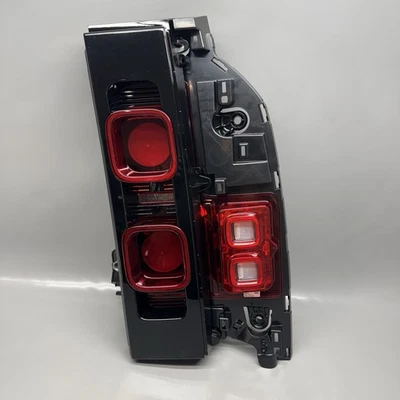 LAND ROVER DEFENDER TAIL LIGHT RIGHT PASSENGER 2020 2021 2022 2023 2024 OEM - Image 1 of 4
