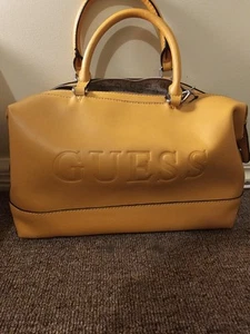Guess Tote Handbag BNWT - Picture 1 of 7