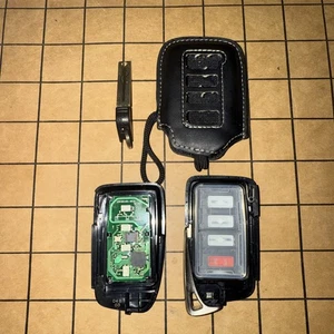 NOT TESTED RX350 RX450 LX570 SMART KEY REMOTE FOB FCC HYQ14FBB - Picture 1 of 13