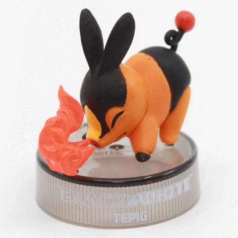 TEPIG Figure - 2011 Pokemon Black & White Bottle Cap Toy with Dark Base Cover