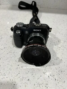 Sony DSC-V3 Cyber-Shot Digital point shoot Camera digicam tested - Picture 1 of 17