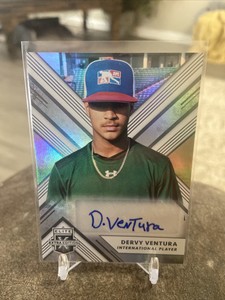 2018 Panini Elite Extra Edition Auto Dervy Ventura #196 Auto