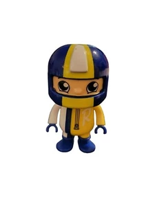 Ryan's World Kunststoff Rennfahrer Actionfigur Figur blau gelb 3" Spielzeug - Bild 1 von 5