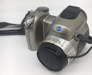 Konica Minolta DiMAGE Z6 6.0MP Digital Camera For Parts / Repair - Picture 1 of 5