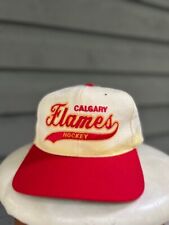 Vintage 90s Script Calgary Flames NHL Wool Snapback Strapback Starter hat