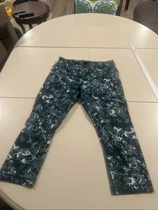 Under Armour Legging Femme L Vert Floral Longueur Croppée Pull Taille Élastique - Photo 1/8