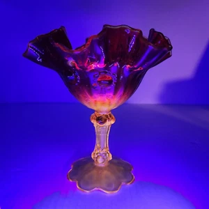 Plato de caramelo de compota con volantes de vidrio ámbar repollo rosa brillante rojo cadmio de colección - Imagen 1 de 14