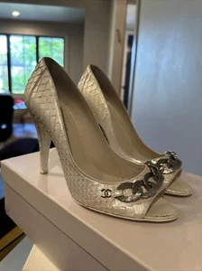 Chanel Pumps Shoes Heels White Shimmer Open Toe Size 39.5 With Dust Bags New - Picture 1 of 8