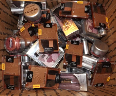 300 x COSMÉTICOS MIXTOS Wet n Wild Maquillaje Rubor Sombra de Ojos BRONCEADOR Lote al por mayor Foto 1 de 4