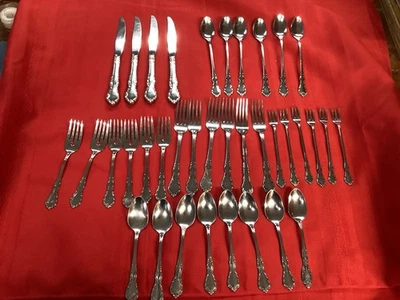 36 Pieces Oneida Stainless Flatware Galveston Pattern - Image 1 of 4