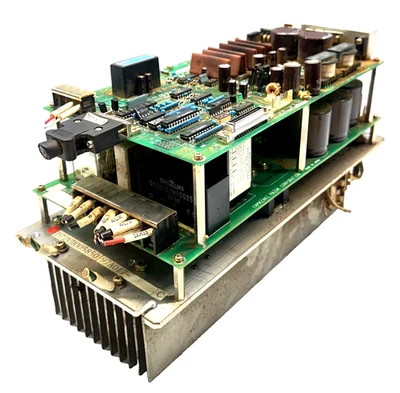 Servoaccionamiento Yamakazi Mazak D72VD005850 97A017 - GARANTÍA Foto 1 de 4