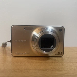Sony CyberShot DSC-W270 Digitalkamera - 12.1 Megapixel - Gold - - Bild 1 von 6