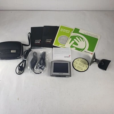 TomTom ONE 3rd Edition 1GB (4N01.003) Portable GPS Bundle - Image 1 of 4