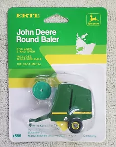 Ertl John Deere Round Hay Baler with Round Bale 1/64 NIP - Picture 1 of 1