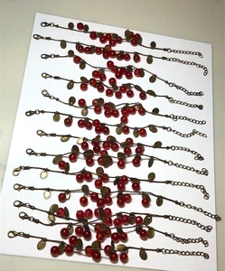 Vintage rot Kirsche Obst Glas Perlen Armband Menge 13 Armbänder verstellbar 6-7" - Bild 1 von 6