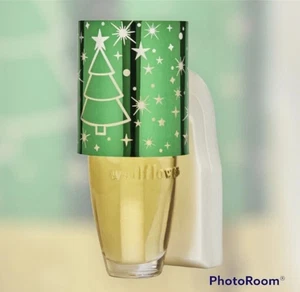 WANDBLUMENSTECKER HOLIDAY 2022 Weihnachtsbaum Nachtlicht Bath and Body Works NEU - Bild 1 von 1