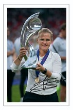 SARINA WIEGMAN Signed Autograph 6x4 Inch PHOTO Gift Pre Print ENGLAND LIONESSES