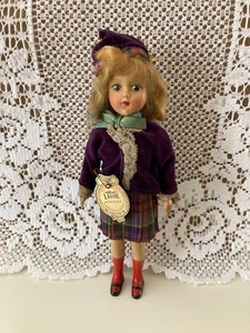 7 1/2" HIGHLAND LASSIE PUPPE - ZUVERLÄSSIGES SPIELZEUG CO./HERGESTELLT IN KANADA - Bild 1 von 4