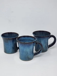 Set di 3 tazze in ceramica smaltata blu Huel Pottery Of Hazelton BC firmate - Foto 1 di 7