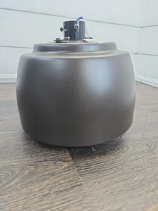 Carcasa de motor de repuesto para ventilador de techo de bronce Harbor Breeze Bradbury Showroom - Imagen 1 de 6