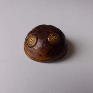 Japanese Boxwood Modern Netsuke Frog Signed Ikkei Hand Carved w/ Paulownia box - Picture 1 of 15